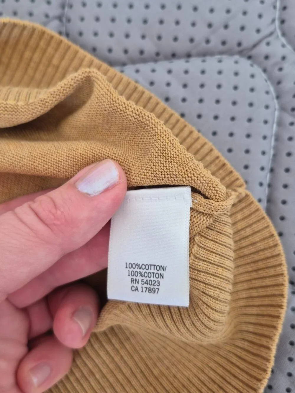 Banana Republic Mustard V-Neck Sweater 🍂 Men's Size L